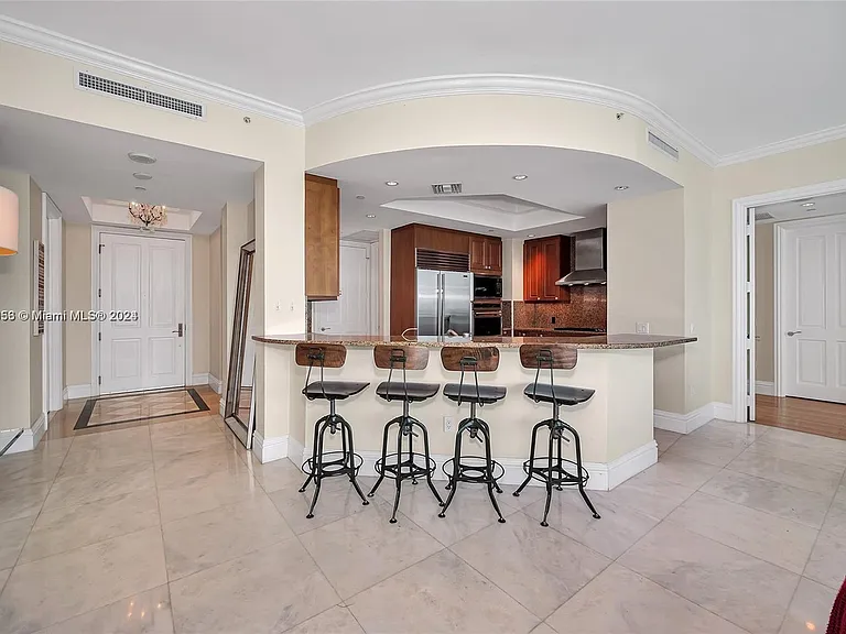 10295 Collins Ave #1906 — Photo 8
