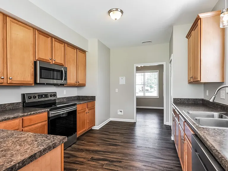 60 Hocutt Farm Dr — Photo 5