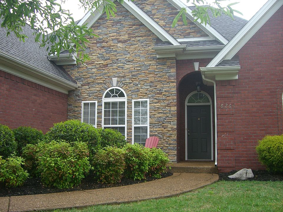 1st image of 826 Chaqueta Ct