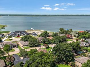 106 Scenic Dr, Heath, TX 75032