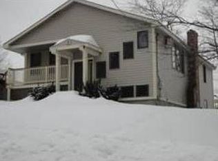 8 Bristol Rd, Peabody, MA 01960