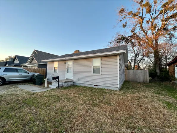 329 E Oak St, Skiatook, OK 74070