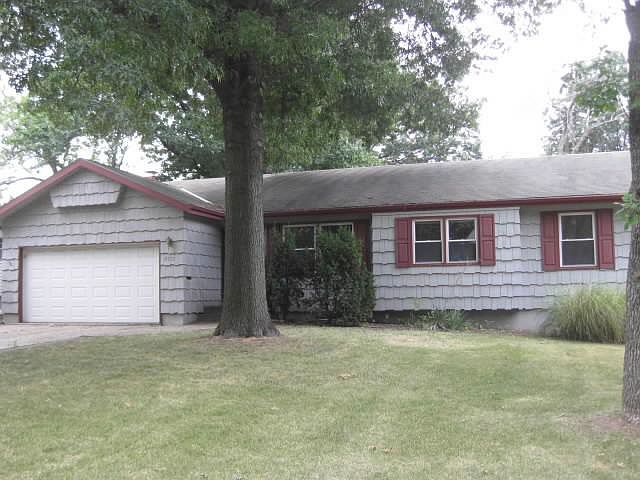 1st image of 8705 W 89th St