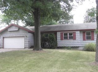 8705 W 89th St, Overland Park, KS 66212