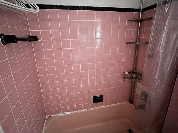 5th image of 1437 E 99th St #1