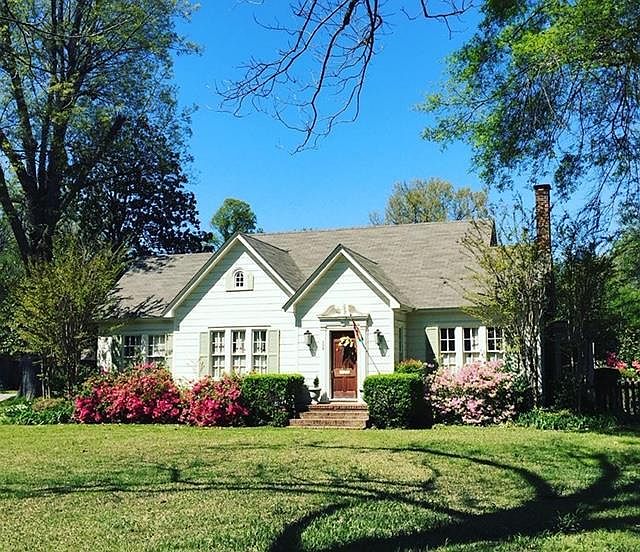 1st image of 308 S Gamwyn Dr