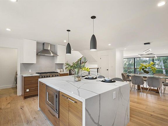 5th image of 154 Buckthorn Way