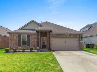3200 Crest Ln, Lake Charles, LA 70607