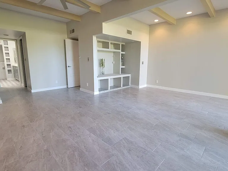 1542 E Solano Dr — Photo 14