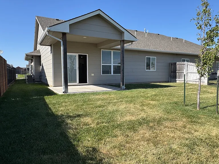 852 N Cloverleaf St #852 — Photo 20