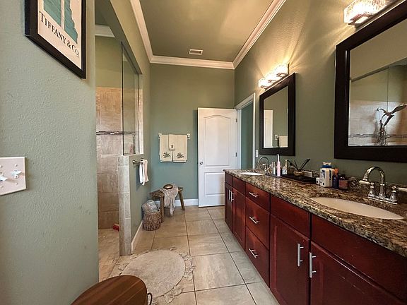 5th image of 11788 SW 30th Ave