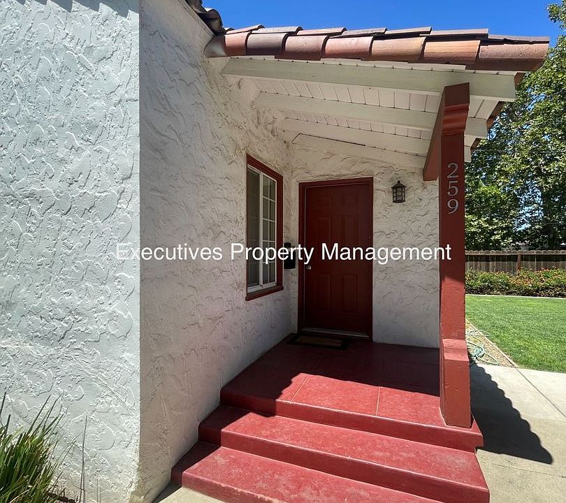 1st image of 259 W 19th St