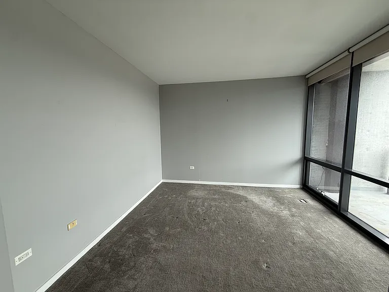 860 W Blackhawk St #2401 — Photo 7