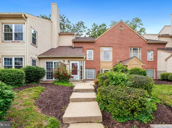 8879 Rusland Ct, Fort Washington, MD 20744
