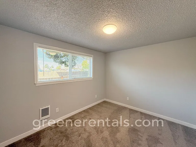 West Main Street Apartments — Photo 35