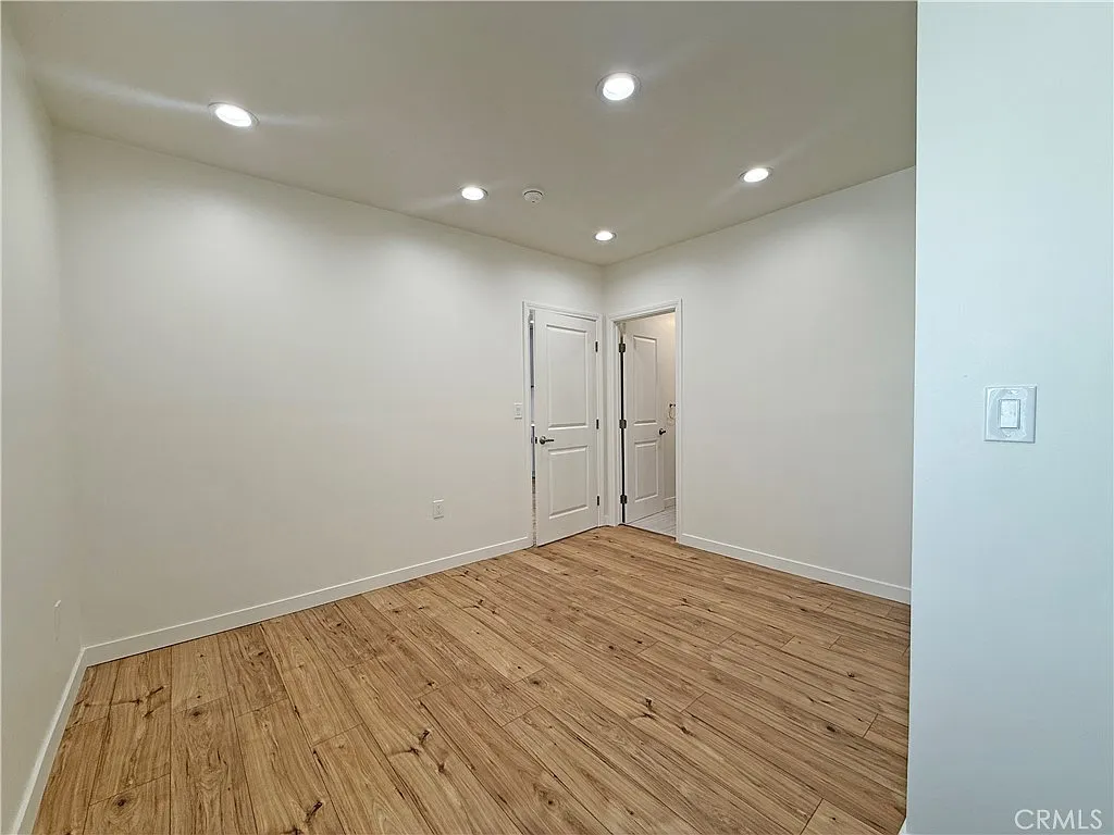 1 bed, 385 sqft, $2,200 — Photo 4