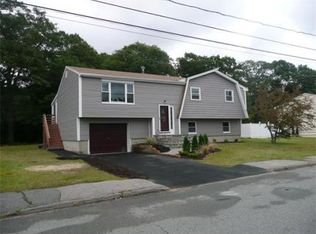 2 Hart Cir, Randolph, MA 02368