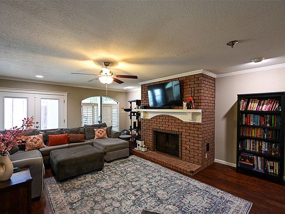 2nd image of 32 Rue Maison St