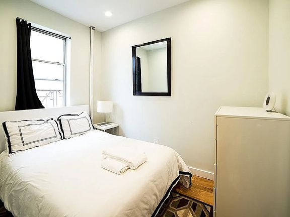 4th image of 249 Eldridge St APT 24
