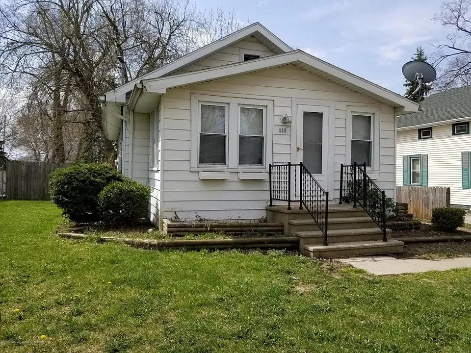614 Community St