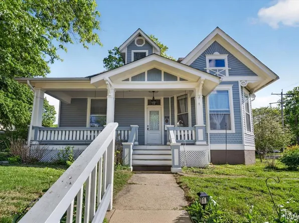 202 E East St, Belleville, IL 62220