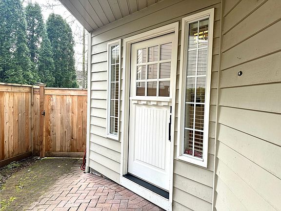 2nd image of 4978 Suntree Ln