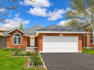 45 Pheasant Run Dr, Guelph, ON N1C1E7