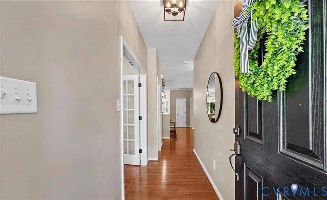 4 bed, 2.5 bath, 2520 sqft, $3,150 — Photo 3