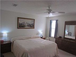 4th image of 2217 Prytania Cir