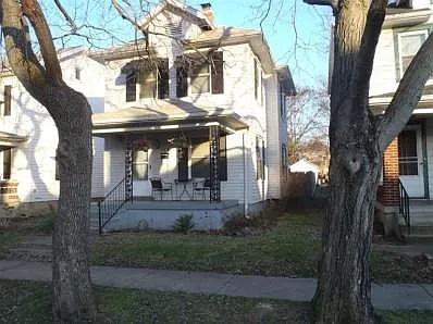 113 Franklin St photo 1
