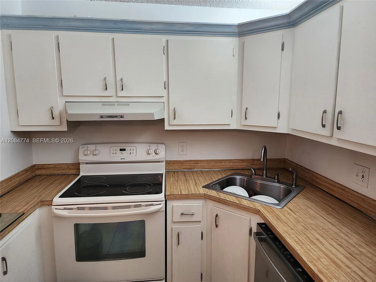 Pine Ridge Iv Condo — Photo 2