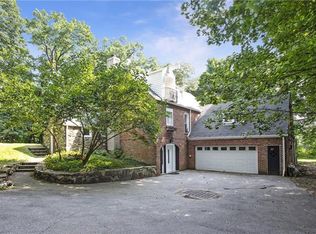 37 Greenmeadow Rd, Pleasantville, NY 10570