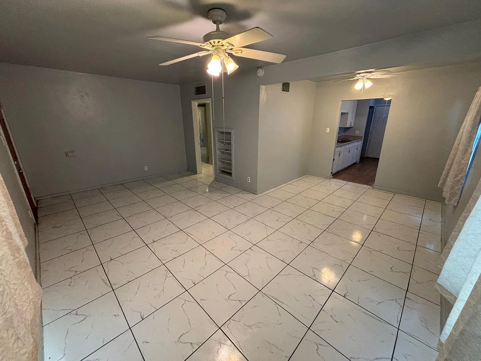 3 bed, 1085 sqft, $1,450 — Photo 2