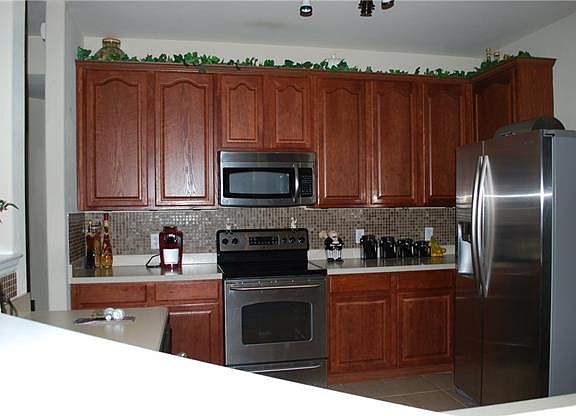 4th image of 1632 Grassy View Dr