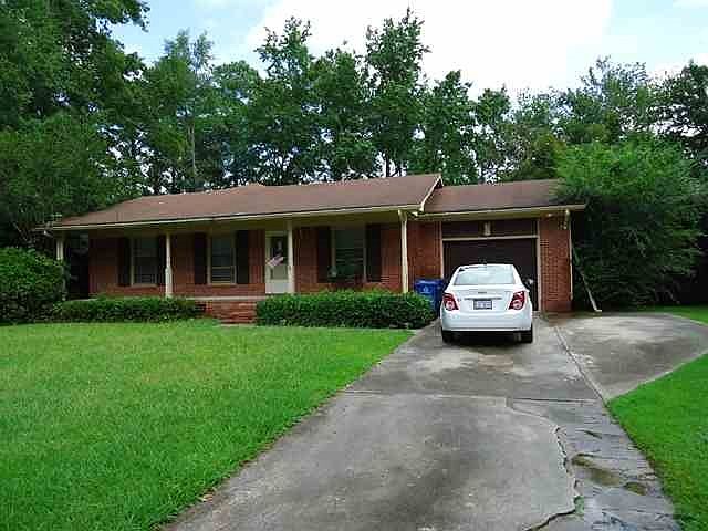 1st image of 501 Lakewood Dr