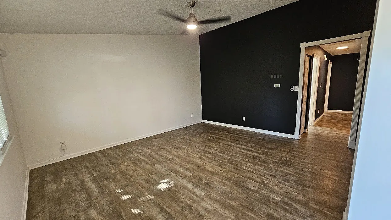 3 bed, 1.5 bath, 1149 sqft, $1,640 — Photo 4