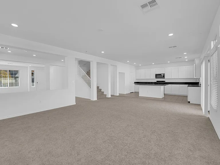 650 Steep Canyon Ave — Photo 9
