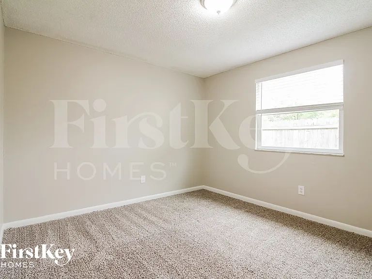 7742 Club Duclay Dr — Photo 11