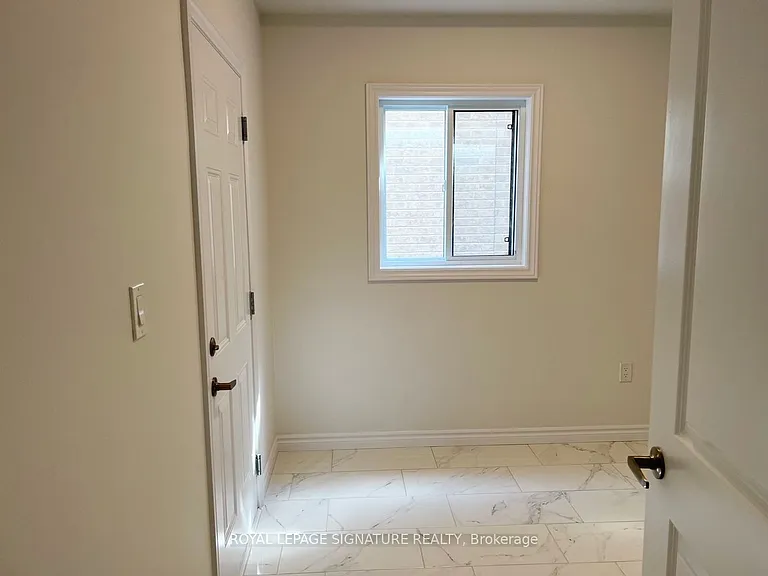 3128 Turner Cres — Photo 7