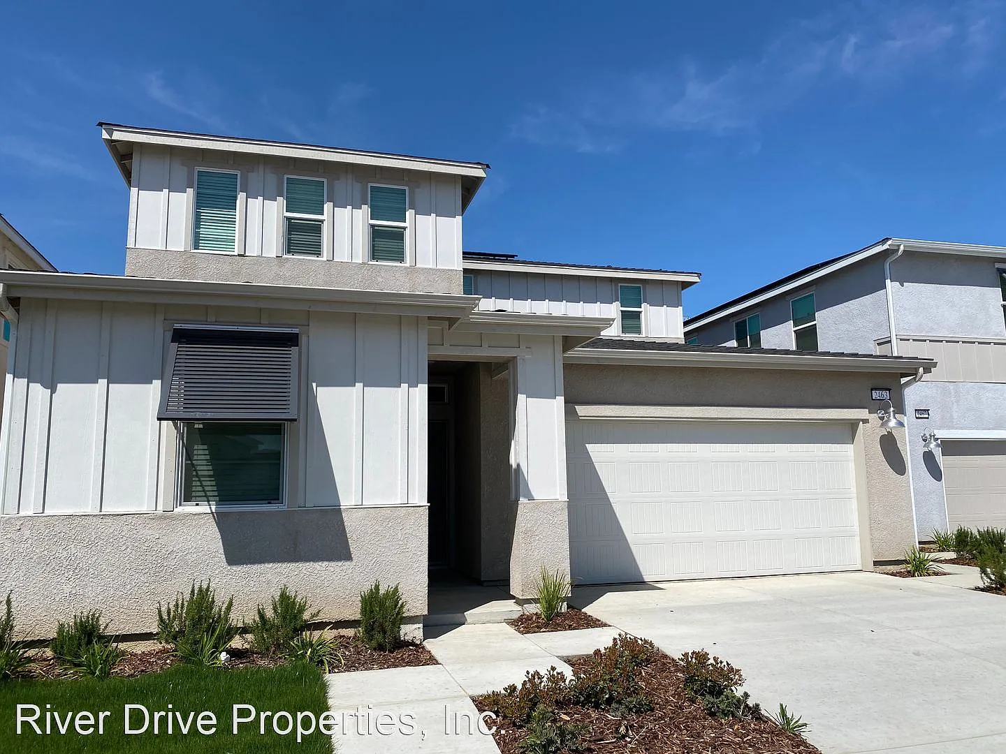 2463 Robledo Way photo 1