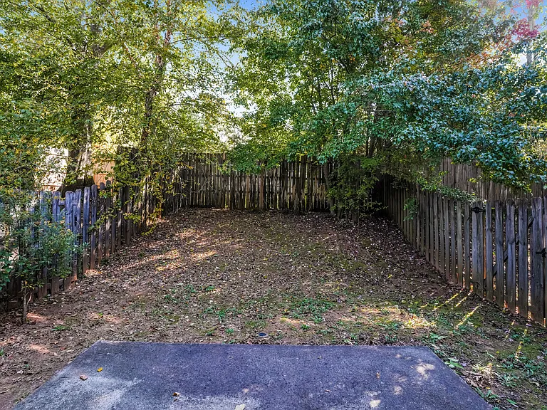 4431 Dallis Ct — Photo 4