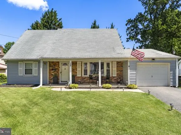 12 Elridge Ln, Willingboro, NJ 08046