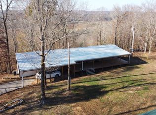 309 River Bluff Rd, Linden, TN 37096