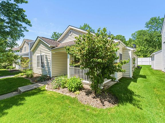 3rd image of 2561 Ashley Meadow Dr