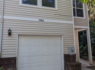 16966 NE Halsey St, Portland, OR 97230