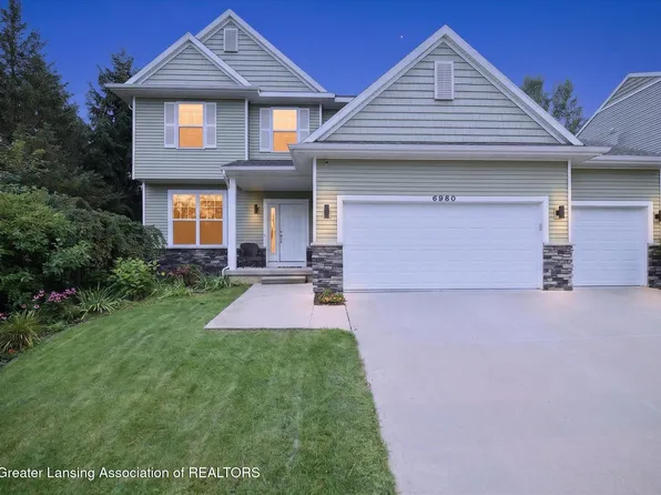 6980 Abbey Ln #86, Grand Ledge, MI 48837