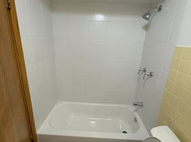 8629 W Milwaukee Ave, Niles, IL