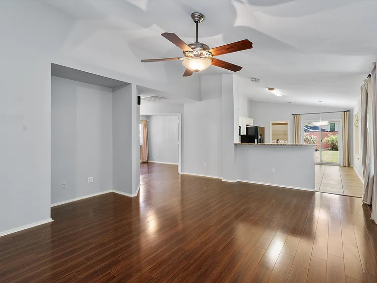2304 Jesse Owens Dr — Photo 6