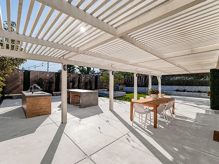 25392 Neptune Dr — Photo 43