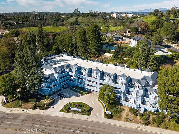 2nd image of 1501 N Brea Blvd #212